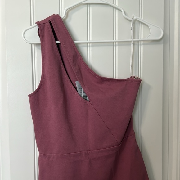NWT!! Lulu’s - Down to Party Mauve One-Shoulder Cutout Bodycon Mini Dress - S - Picture 3 of 10